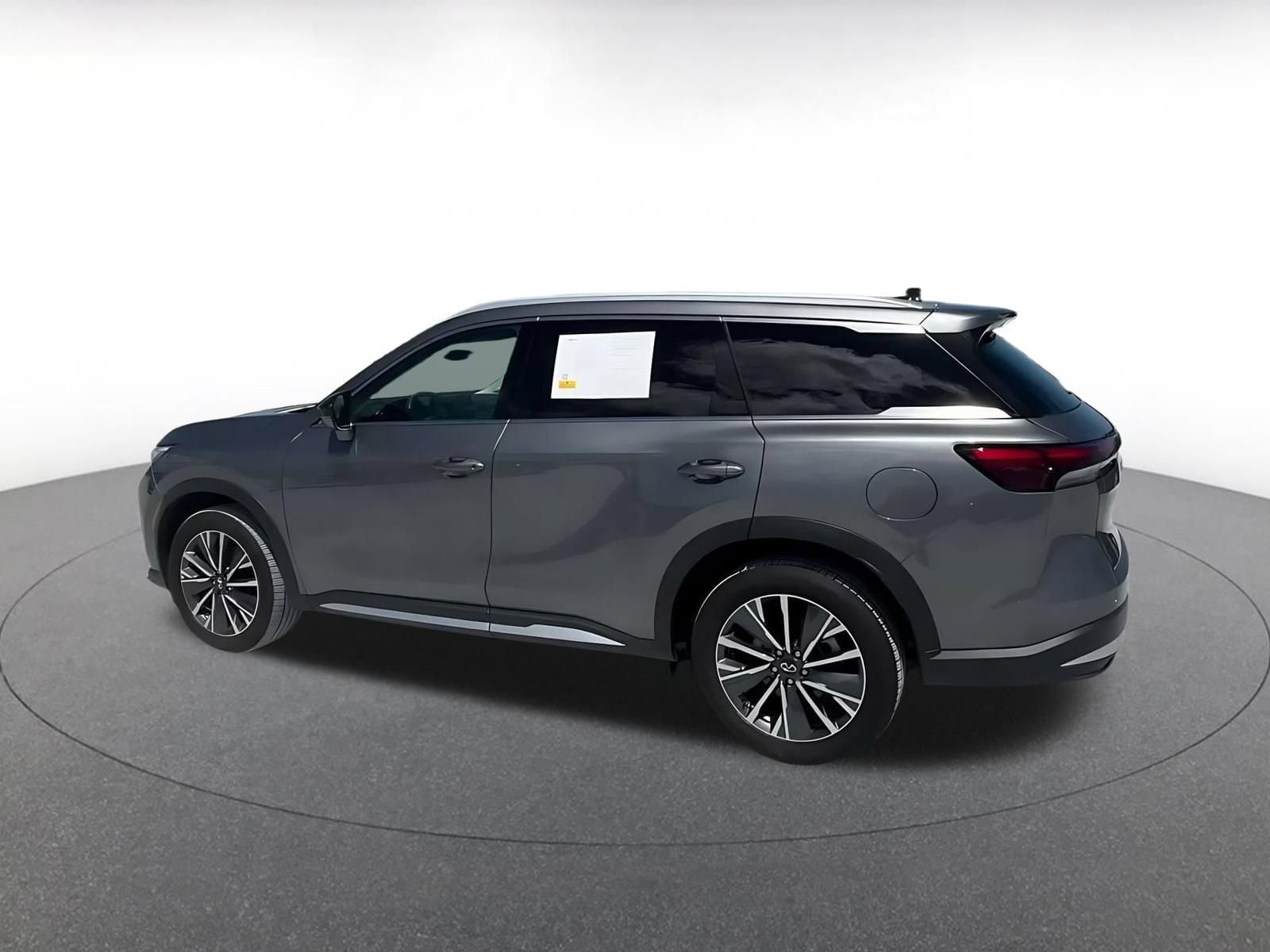 Thumbnail: 2026 INFINITI QX60 - 8