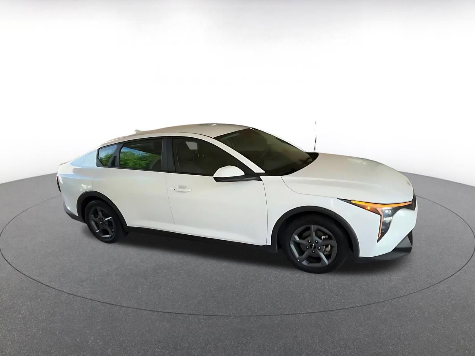 Thumbnail: 2025 Kia K4 - 2