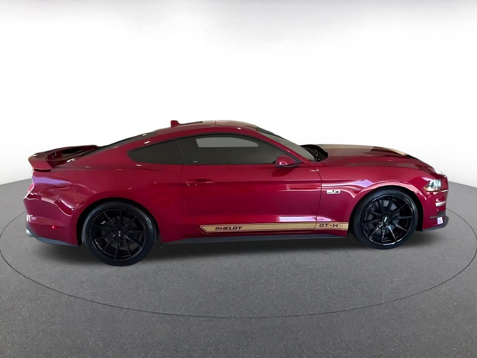 Thumbnail: 2022 Ford Mustang - 13