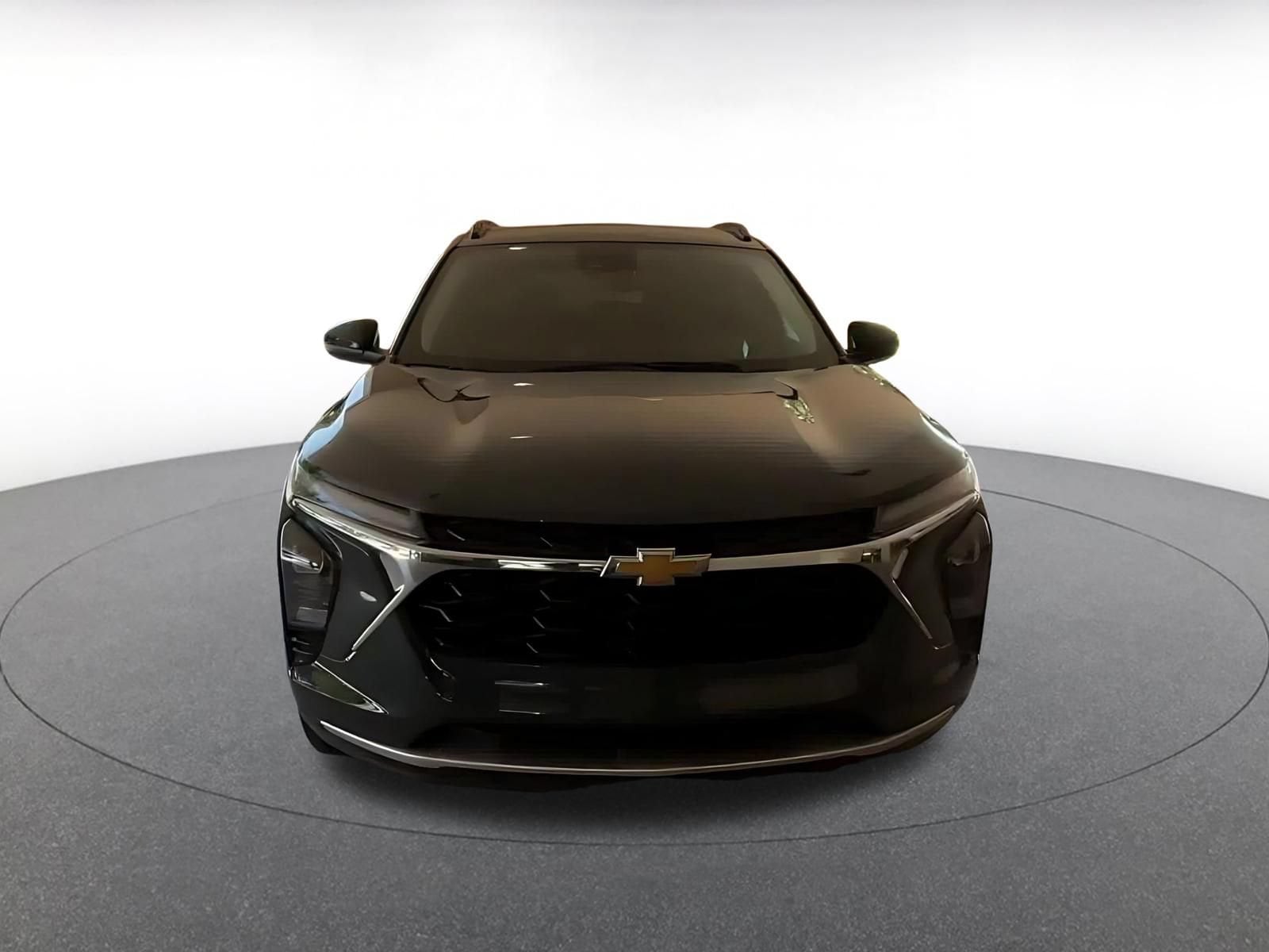 Thumbnail: 2025 Chevrolet Trax - 4