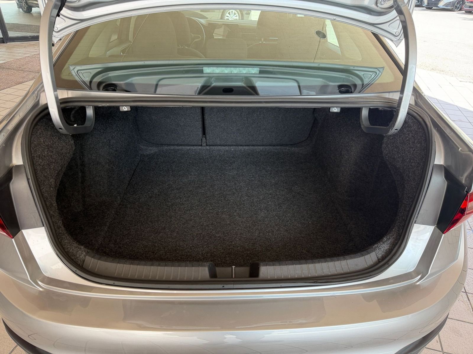 Thumbnail: 2025 Volkswagen Jetta - 25