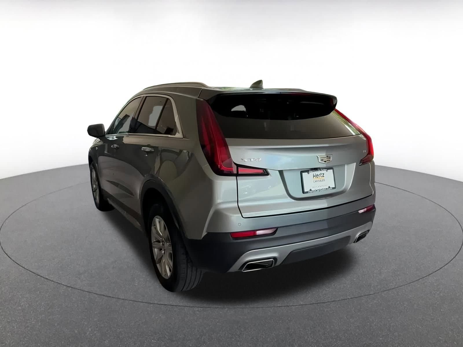 Thumbnail: 2023 Cadillac XT4 - 11