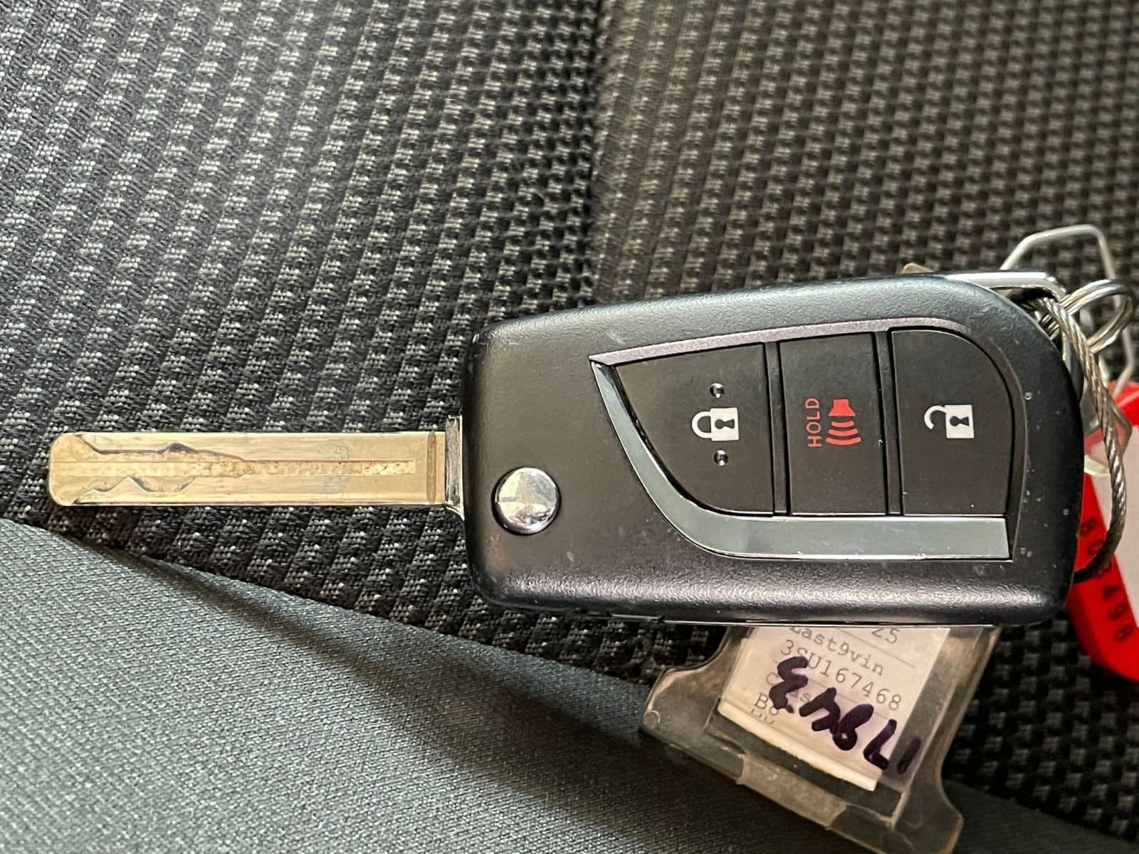 Thumbnail: 2025 Toyota RAV4 - 33