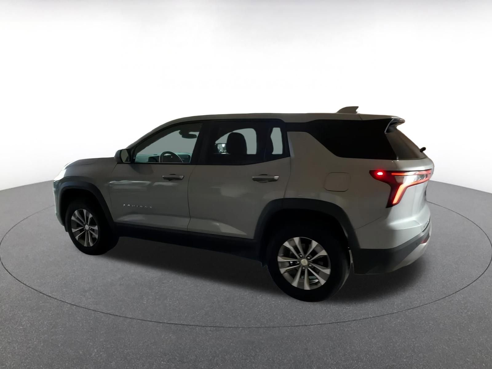 Thumbnail: 2025 Chevrolet Equinox - 10