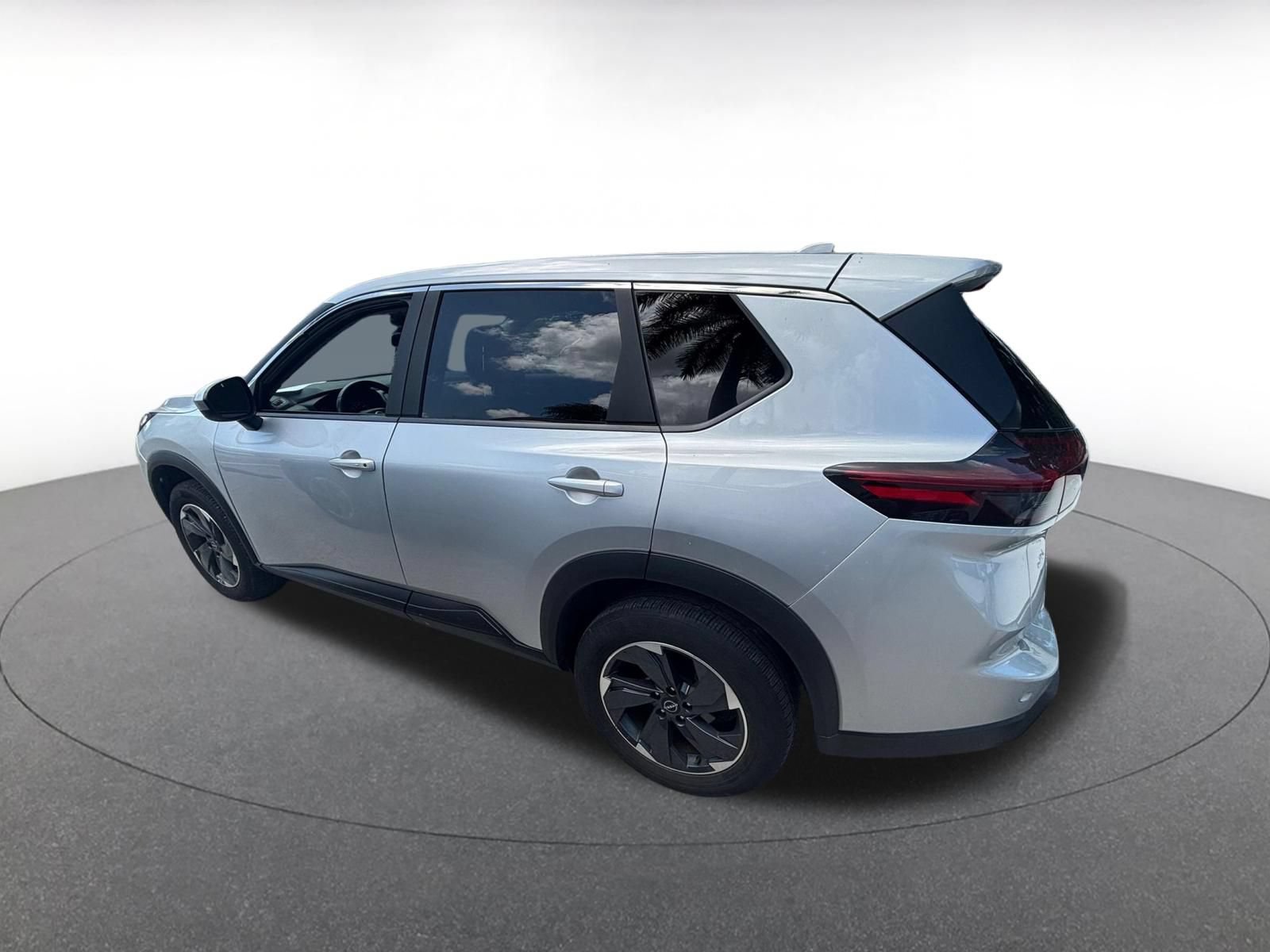 Thumbnail: 2025 Nissan Rogue - 14