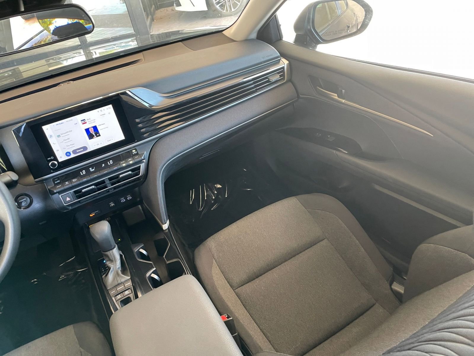 Thumbnail: 2025 Toyota Camry - 34