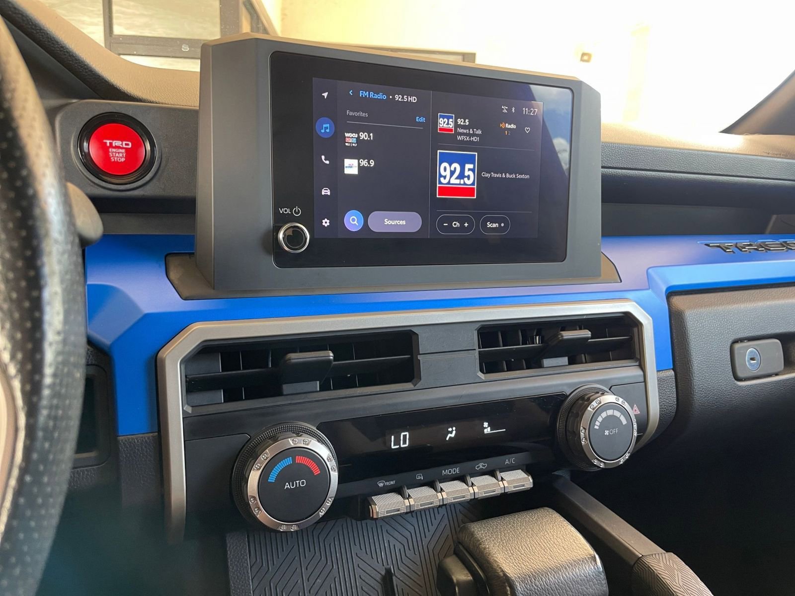 Thumbnail: 2024 Toyota Tacoma - 17