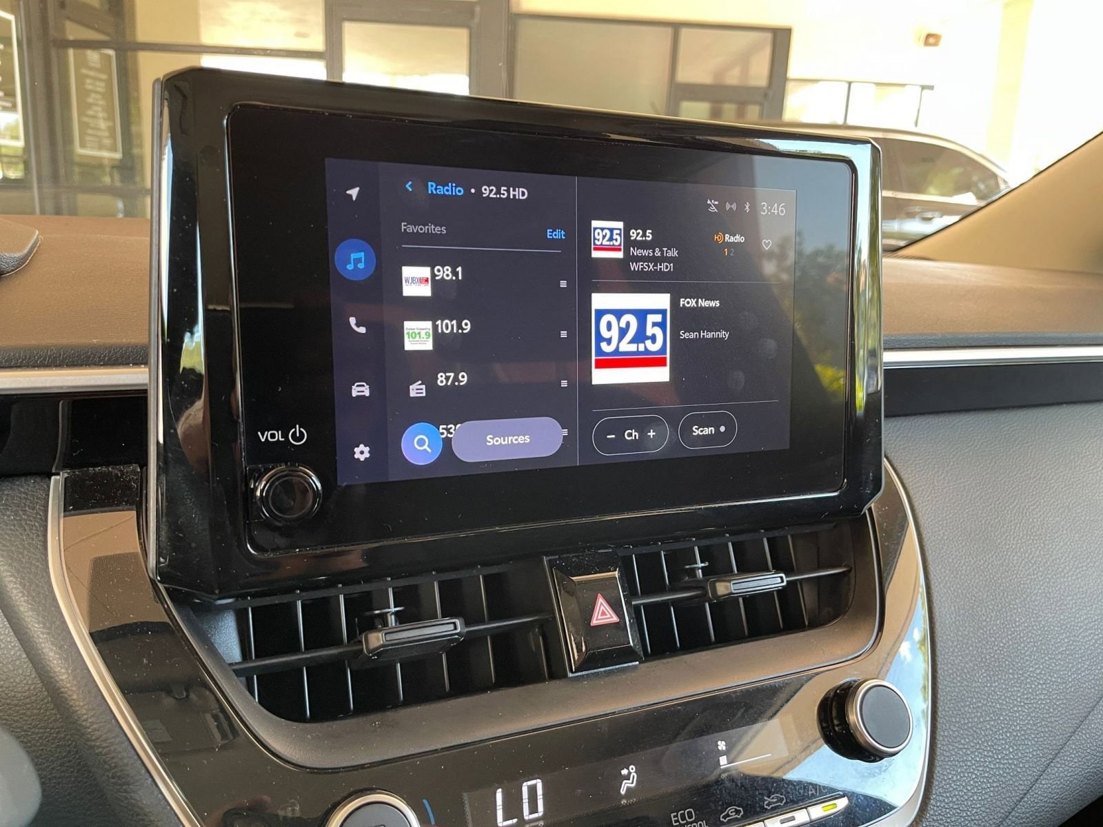 Thumbnail: 2025 Toyota Corolla - 21