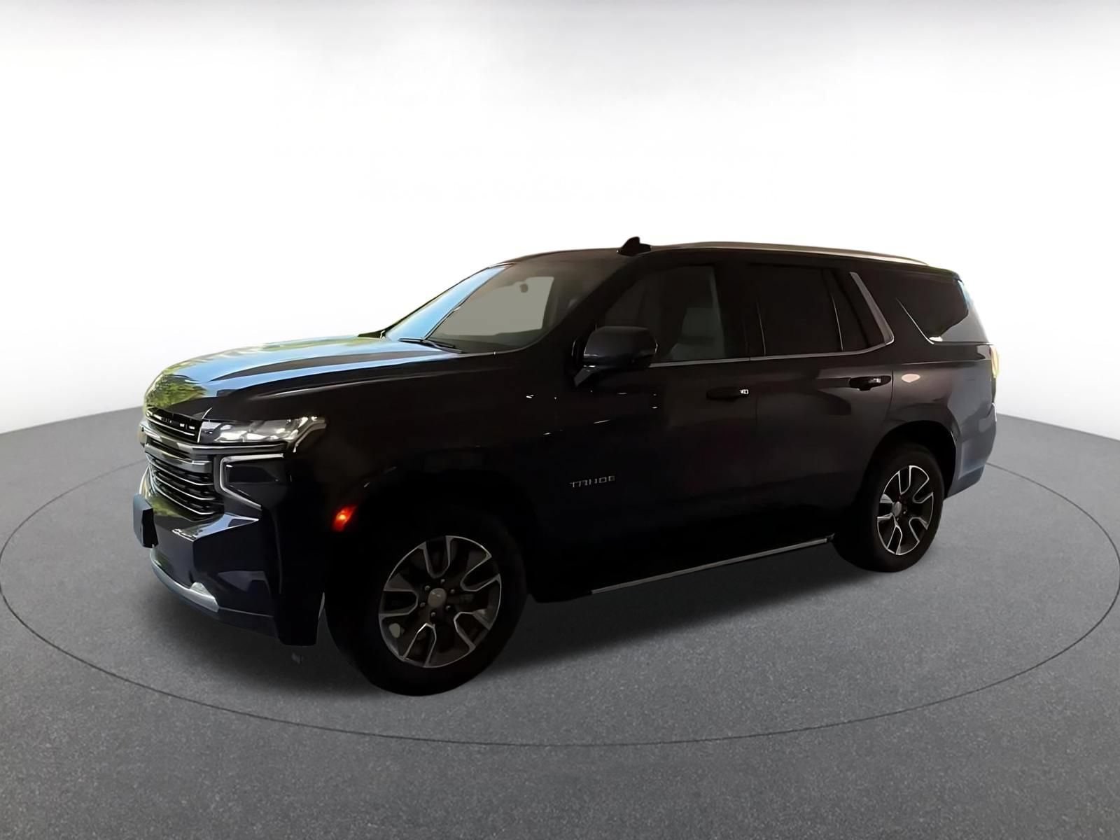 Thumbnail: 2024 Chevrolet Tahoe - 8