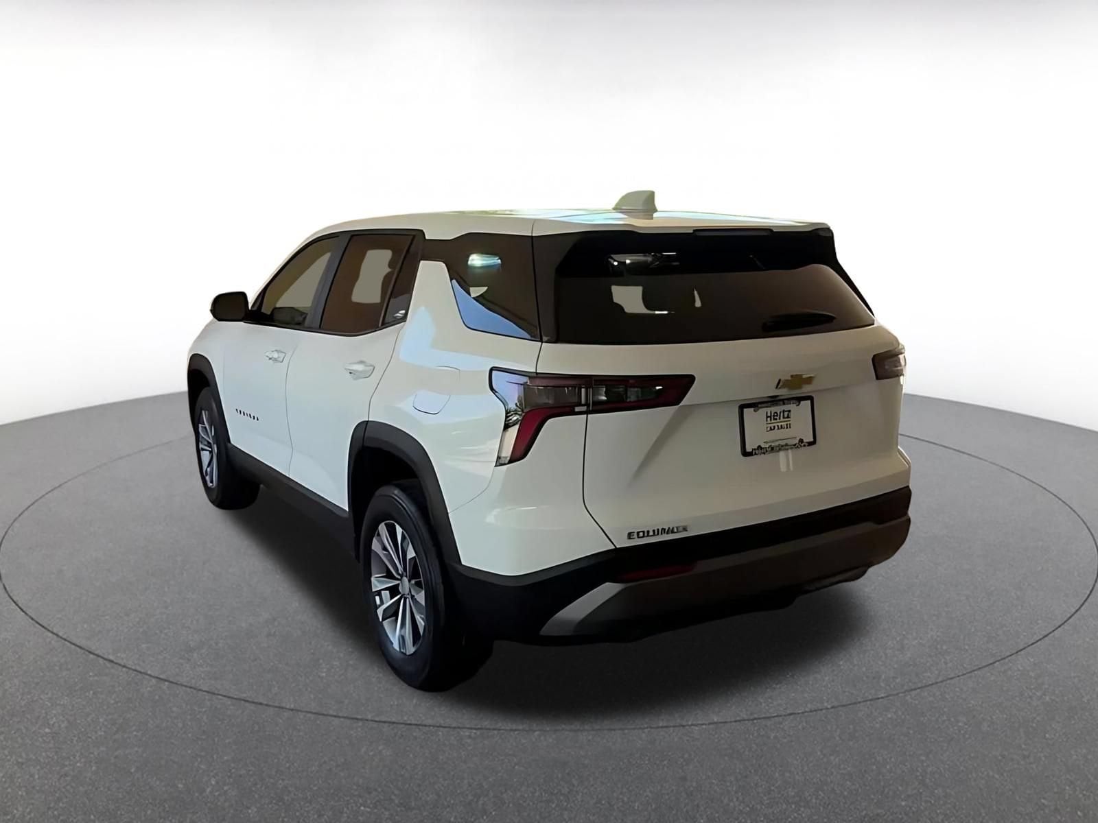 Thumbnail: 2025 Chevrolet Equinox - 10