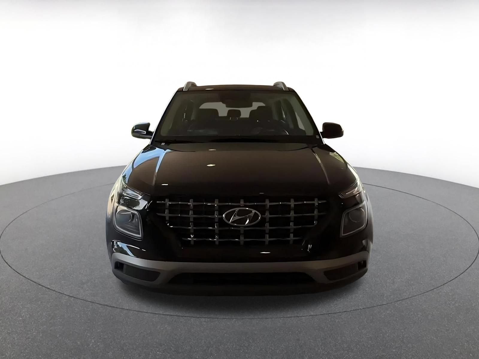 Thumbnail: 2025 Hyundai Venue - 4