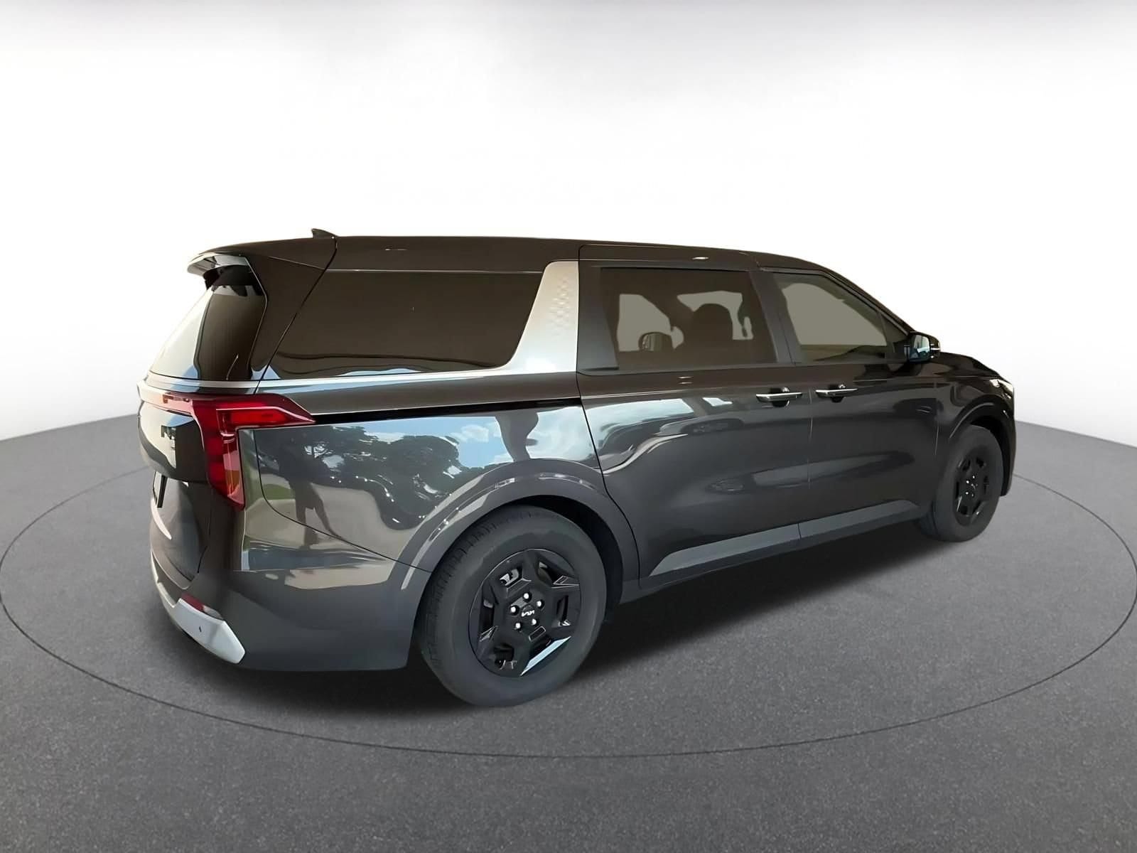 Thumbnail: 2026 Kia Carnival - 14