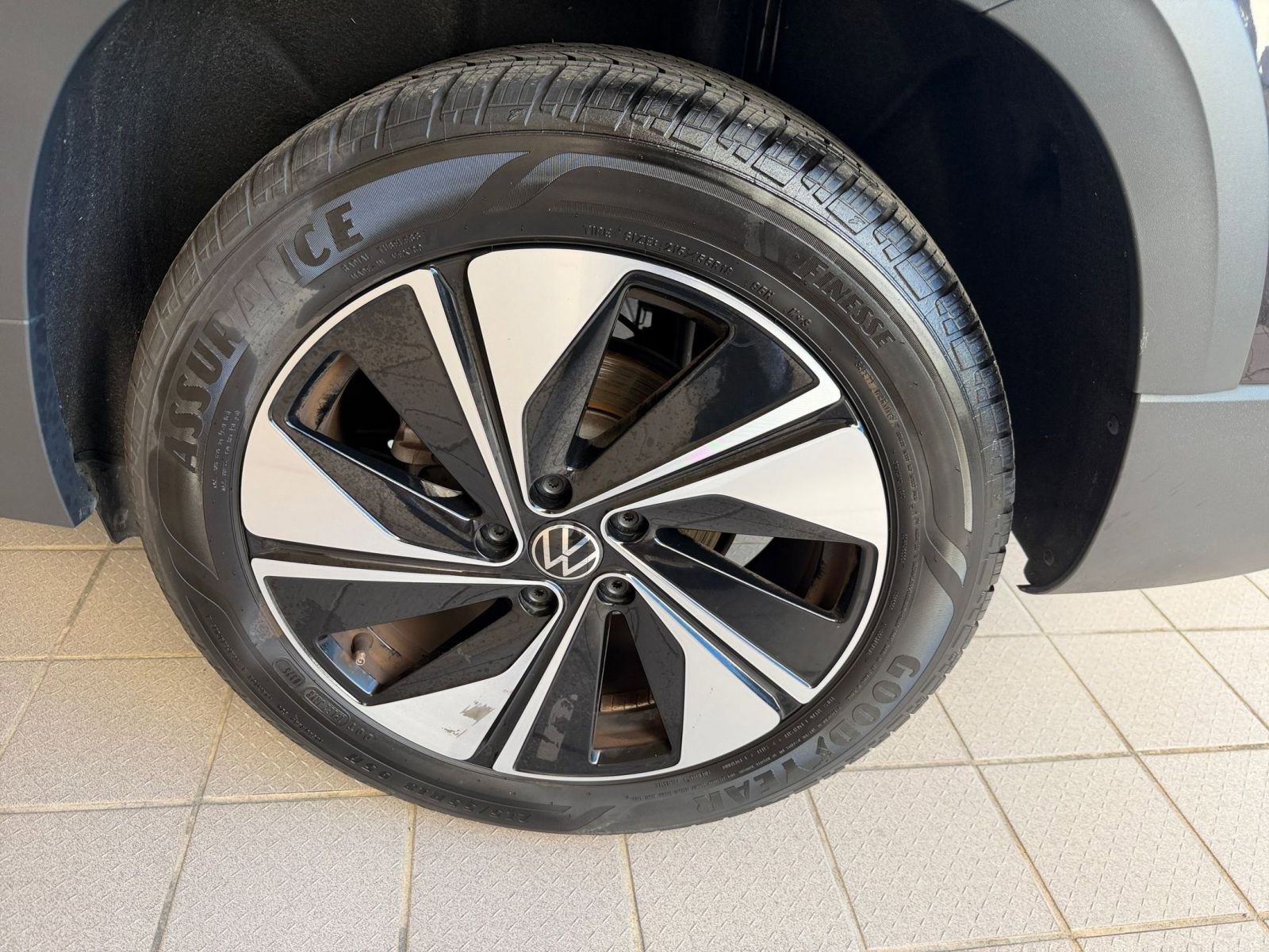 Thumbnail: 2025 Volkswagen Taos - 23