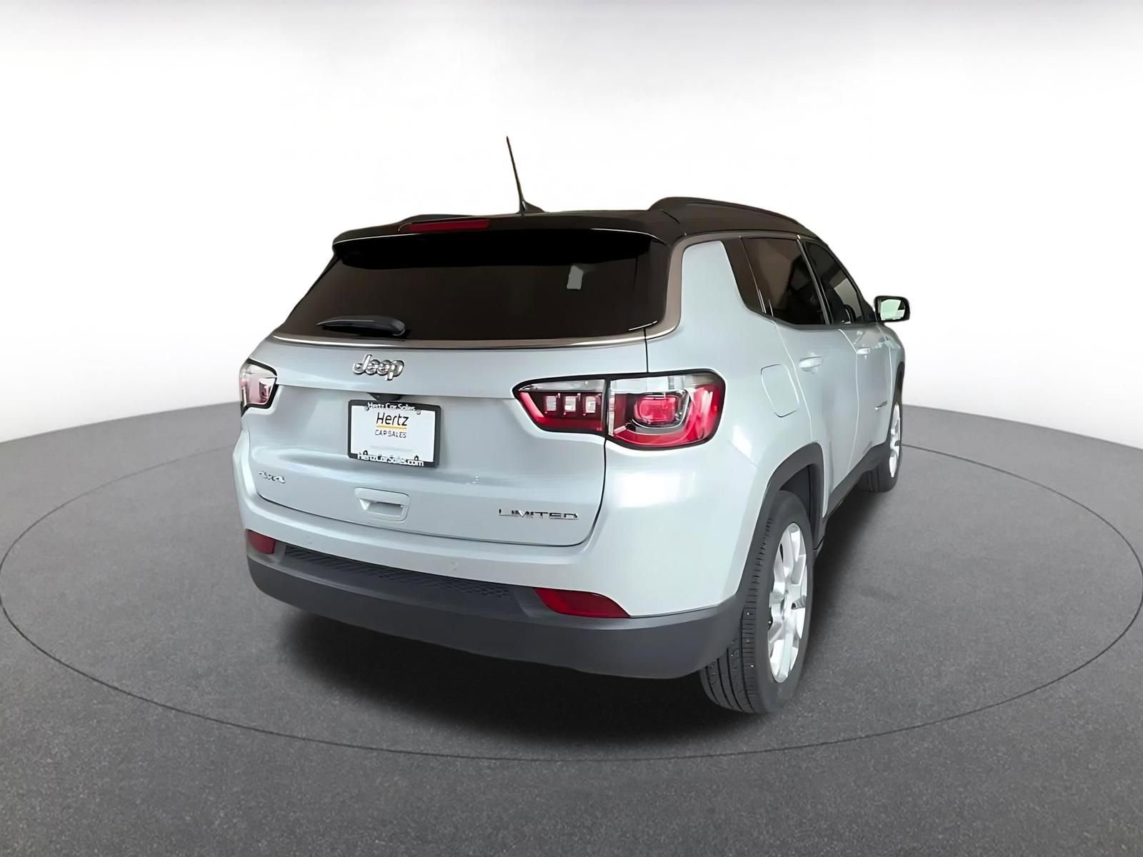 Thumbnail: 2025 Jeep Compass - 15