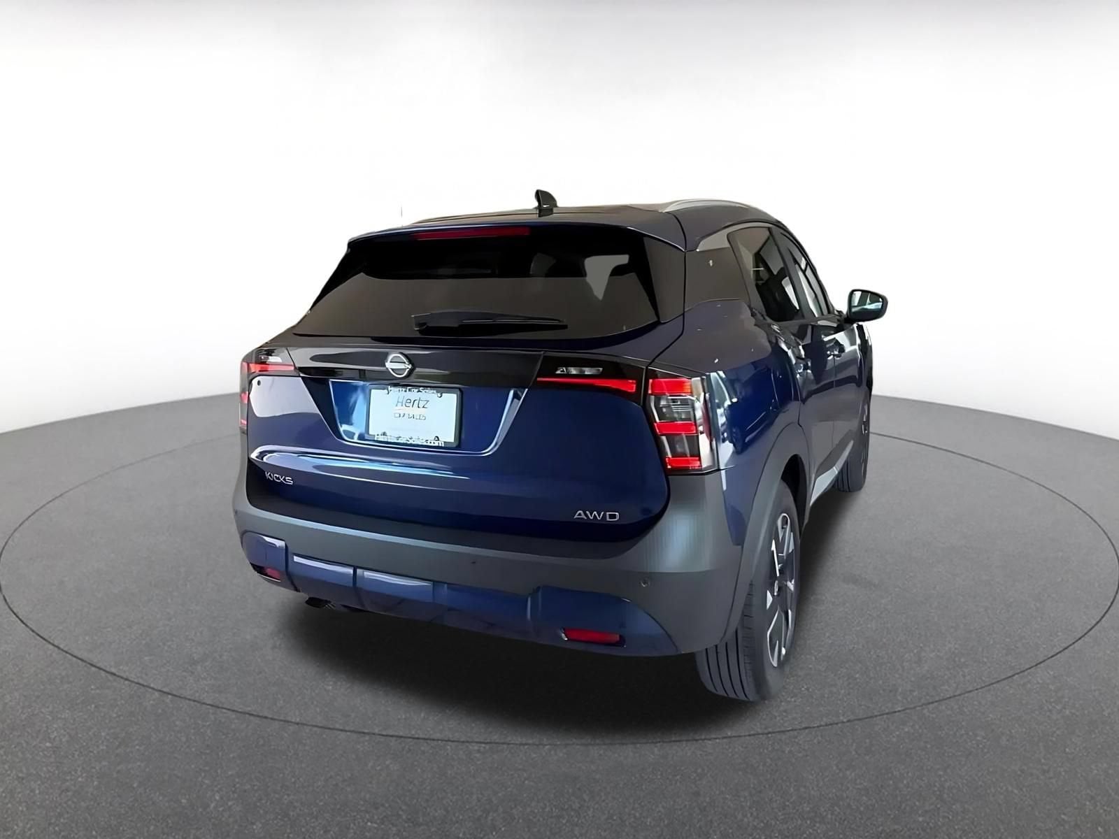 Thumbnail: 2026 Nissan Kicks - 14