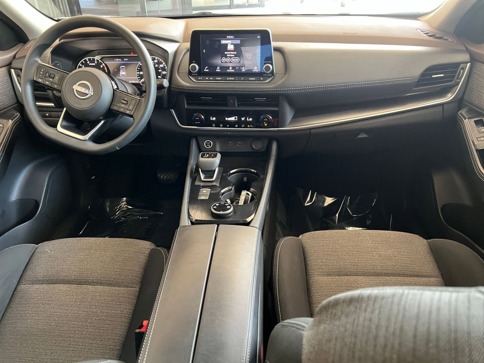 2023 Nissan Rogue SV 22