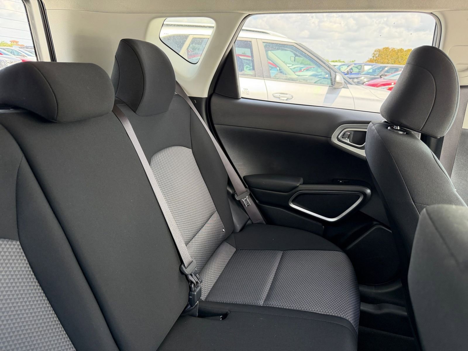 Thumbnail: 2025 Kia Soul - 32