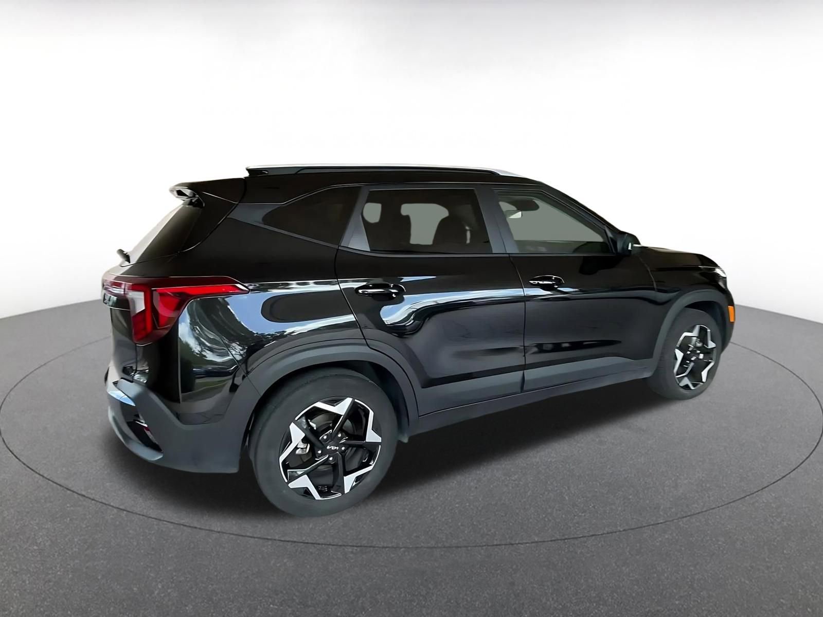 Thumbnail: 2025 Kia Seltos - 15