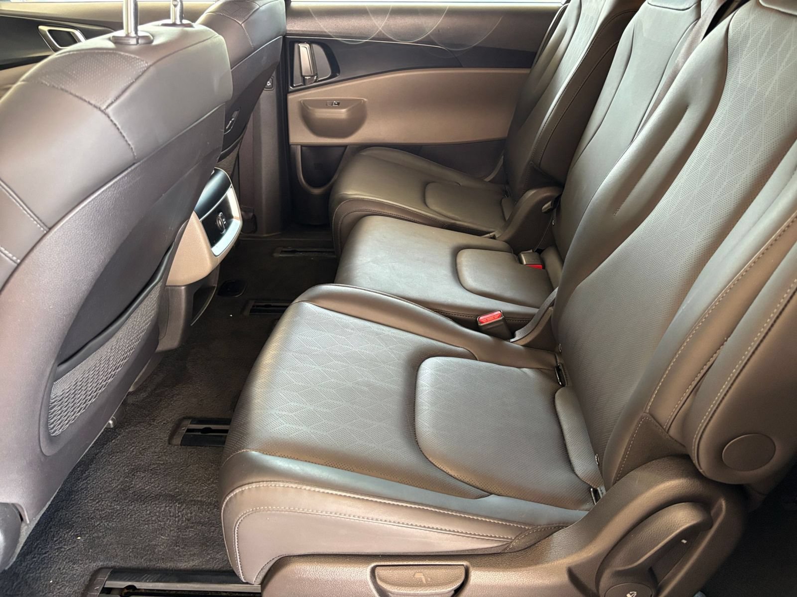 Thumbnail: 2026 Kia Carnival - 26