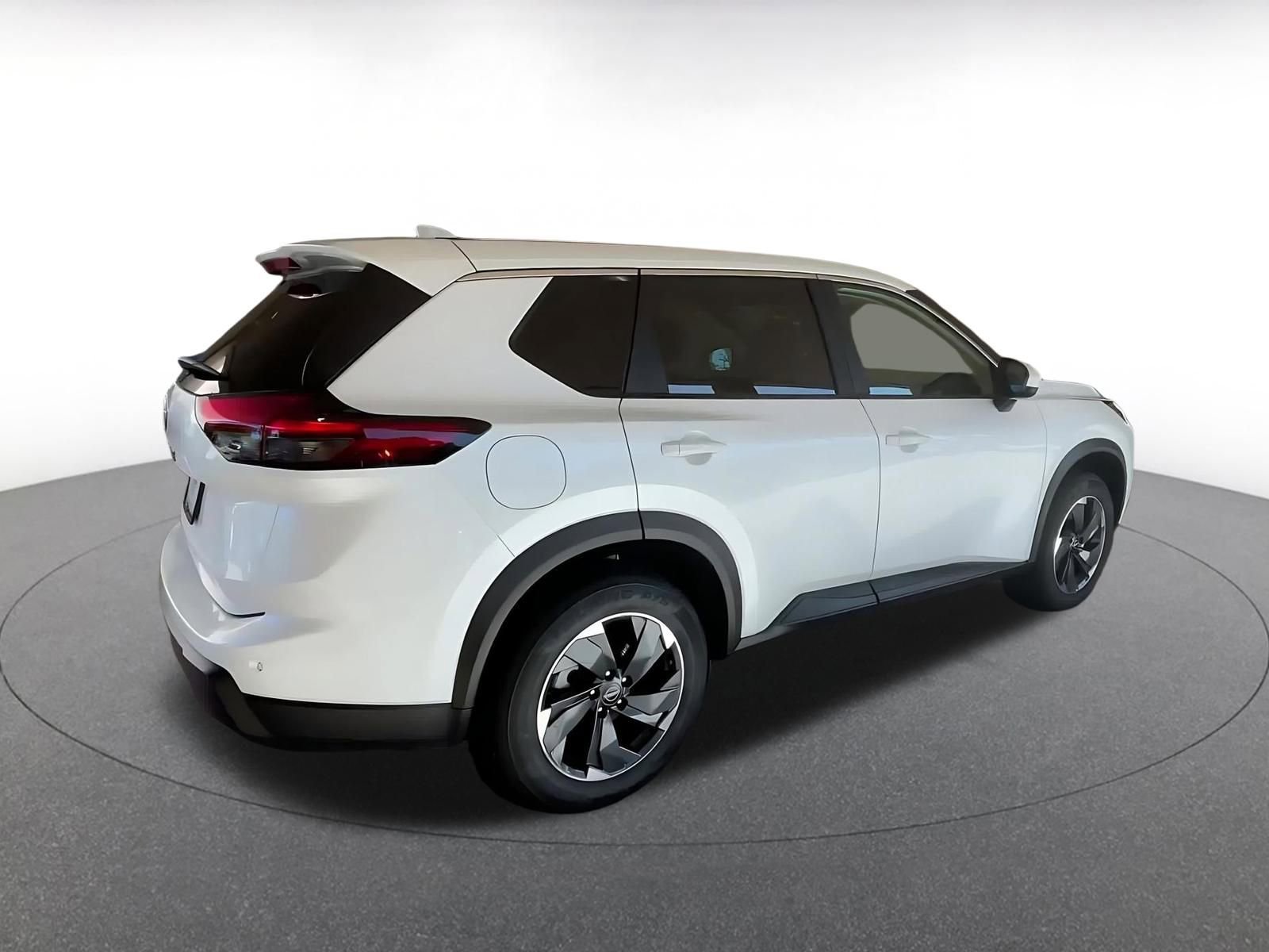 Thumbnail: 2025 Nissan Rogue - 15