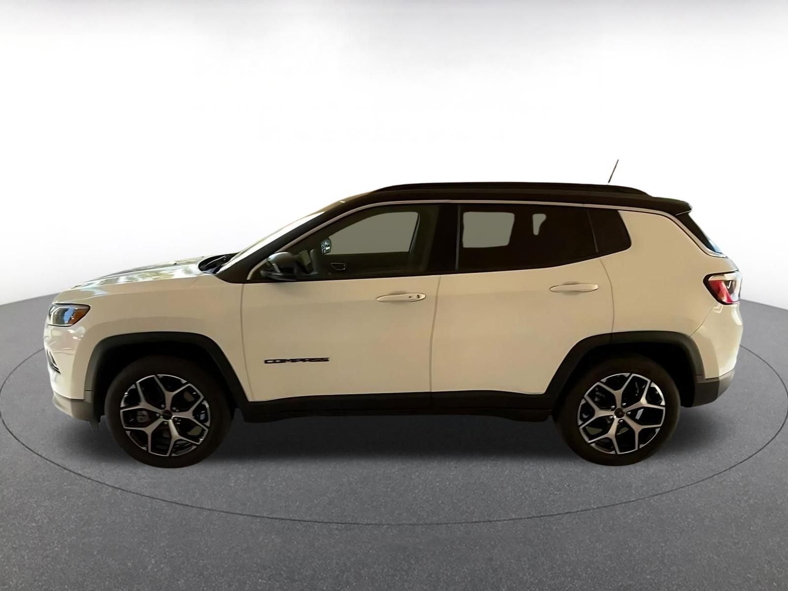 Thumbnail: 2025 Jeep Compass - 9