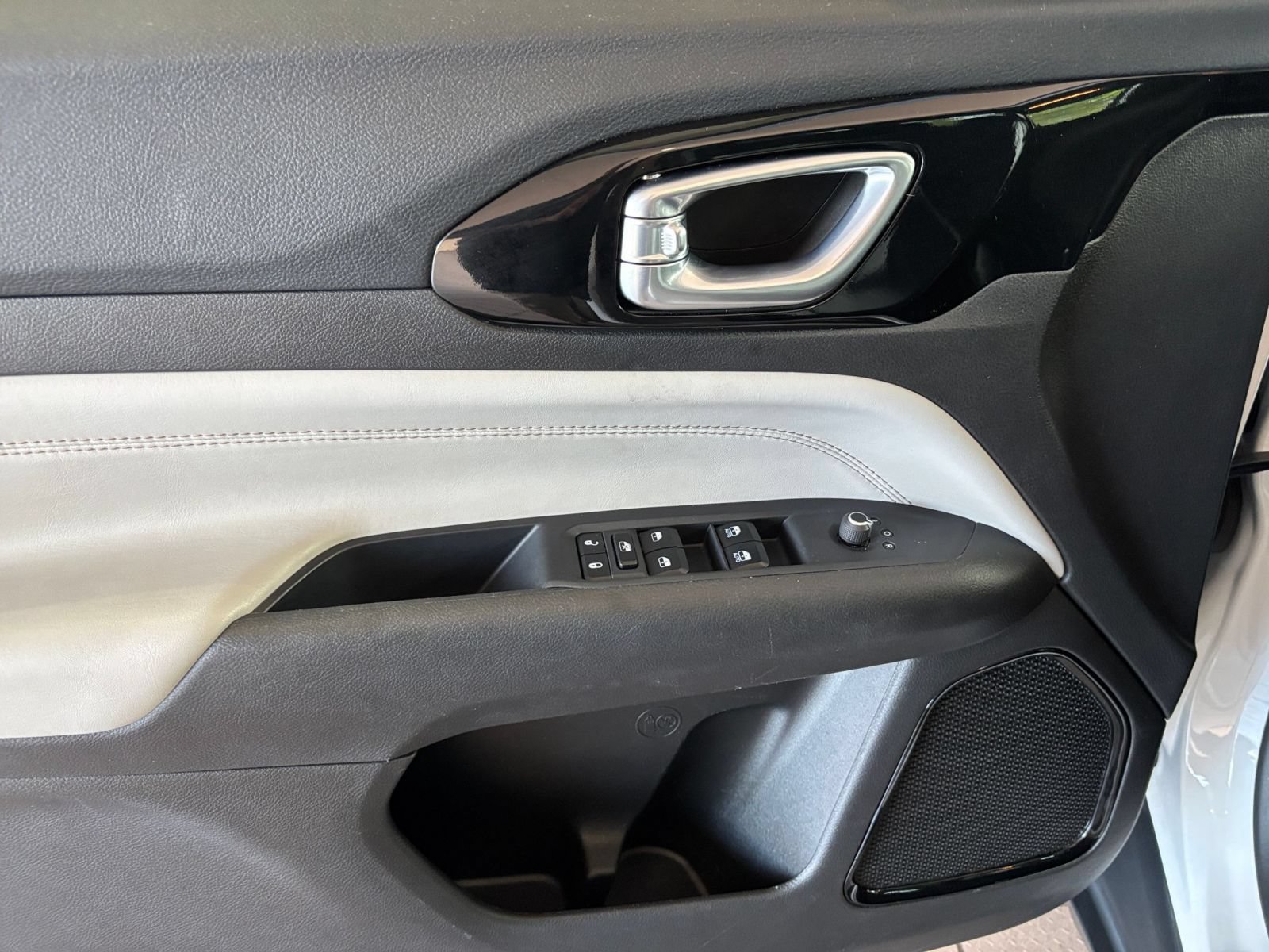 Thumbnail: 2025 Jeep Compass - 18