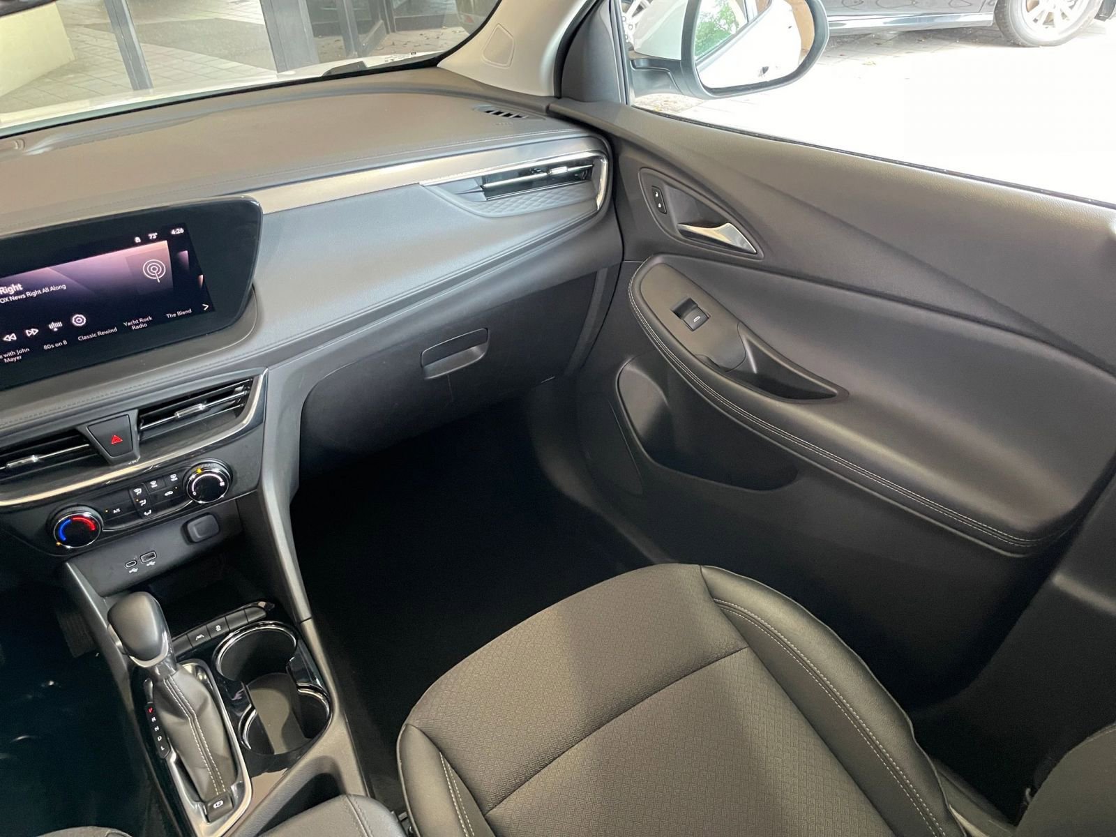 Thumbnail: 2025 Buick Encore GX - 34