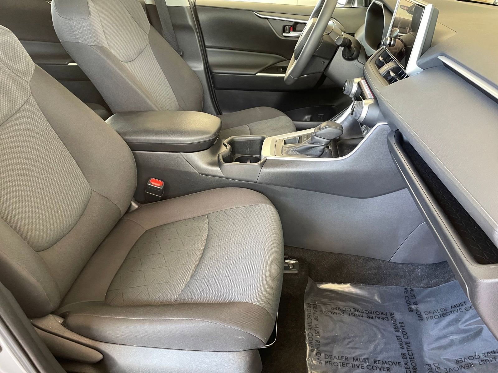 Thumbnail: 2024 Toyota RAV4 - 34