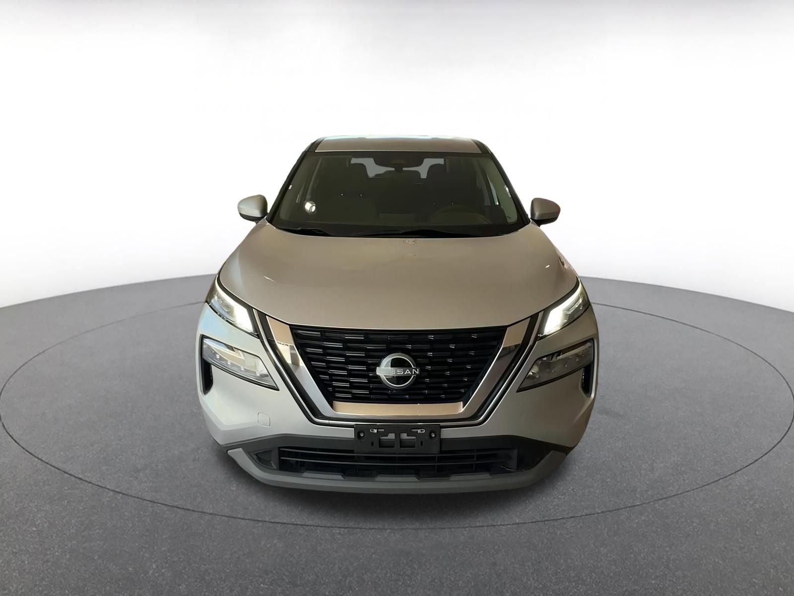 2023 Nissan Rogue SV 4