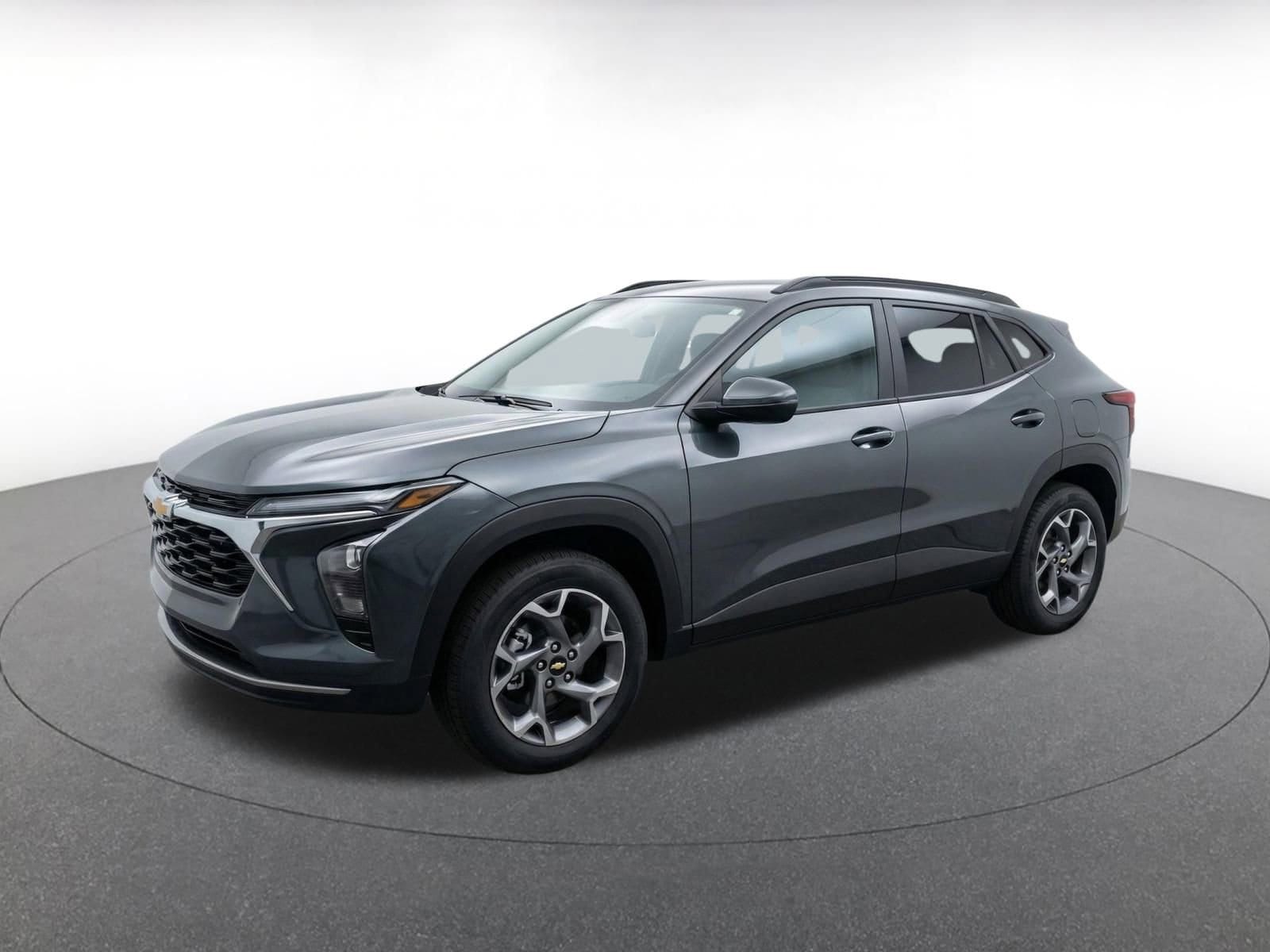 Thumbnail: 2025 Chevrolet Trax - 3