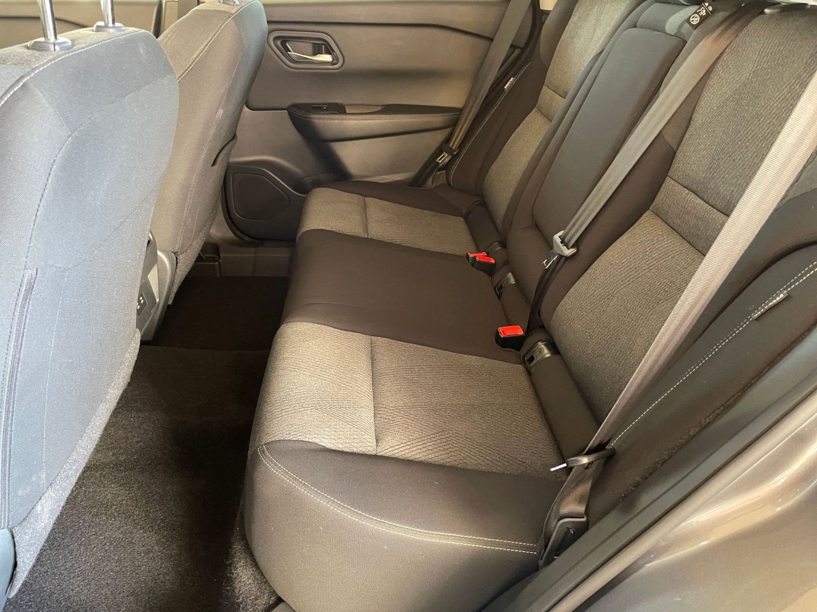 Thumbnail: 2025 Nissan Rogue - 28