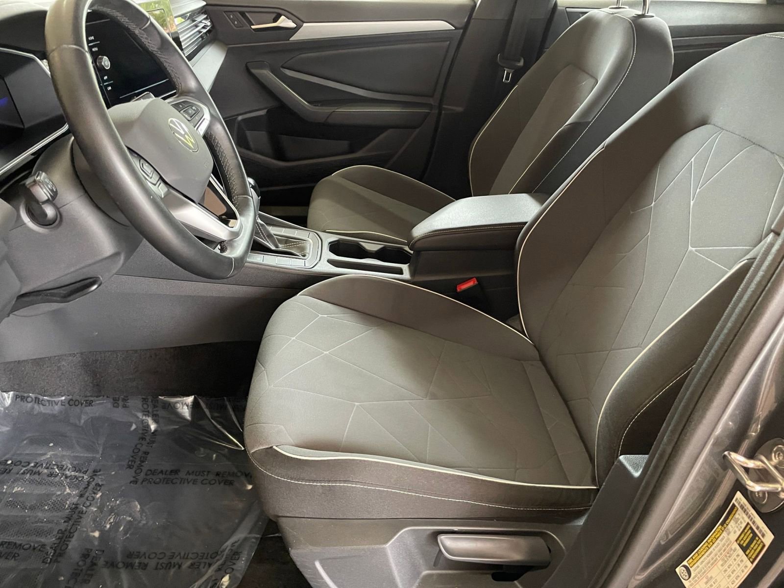 Thumbnail: 2025 Volkswagen Jetta - 24