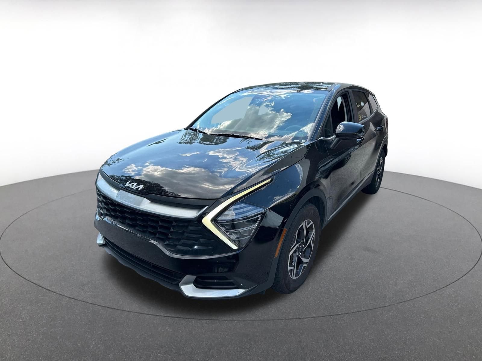 Thumbnail: 2025 Kia Sportage - 4