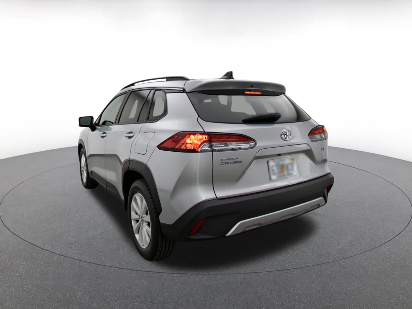 Thumbnail: 2025 Toyota Corolla Cross - 10