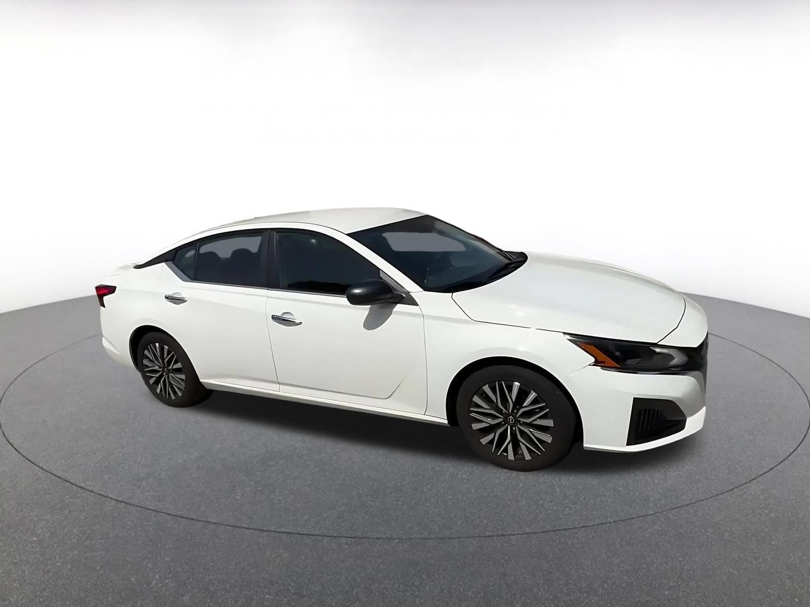 Thumbnail: 2025 Nissan Altima - 2