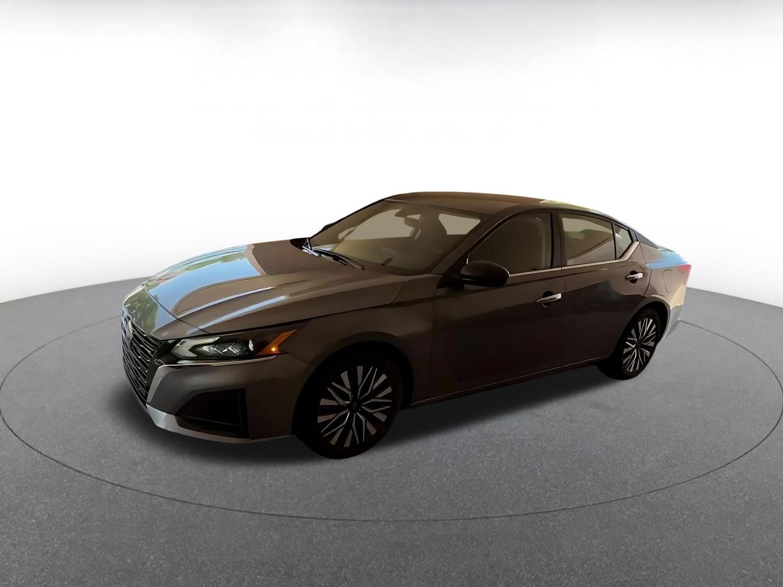 Thumbnail: 2025 Nissan Altima - 7
