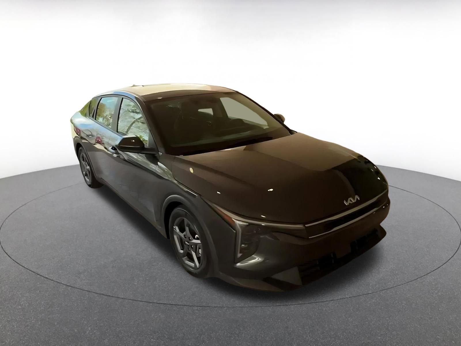 Thumbnail: 2025 Kia K4 - 3