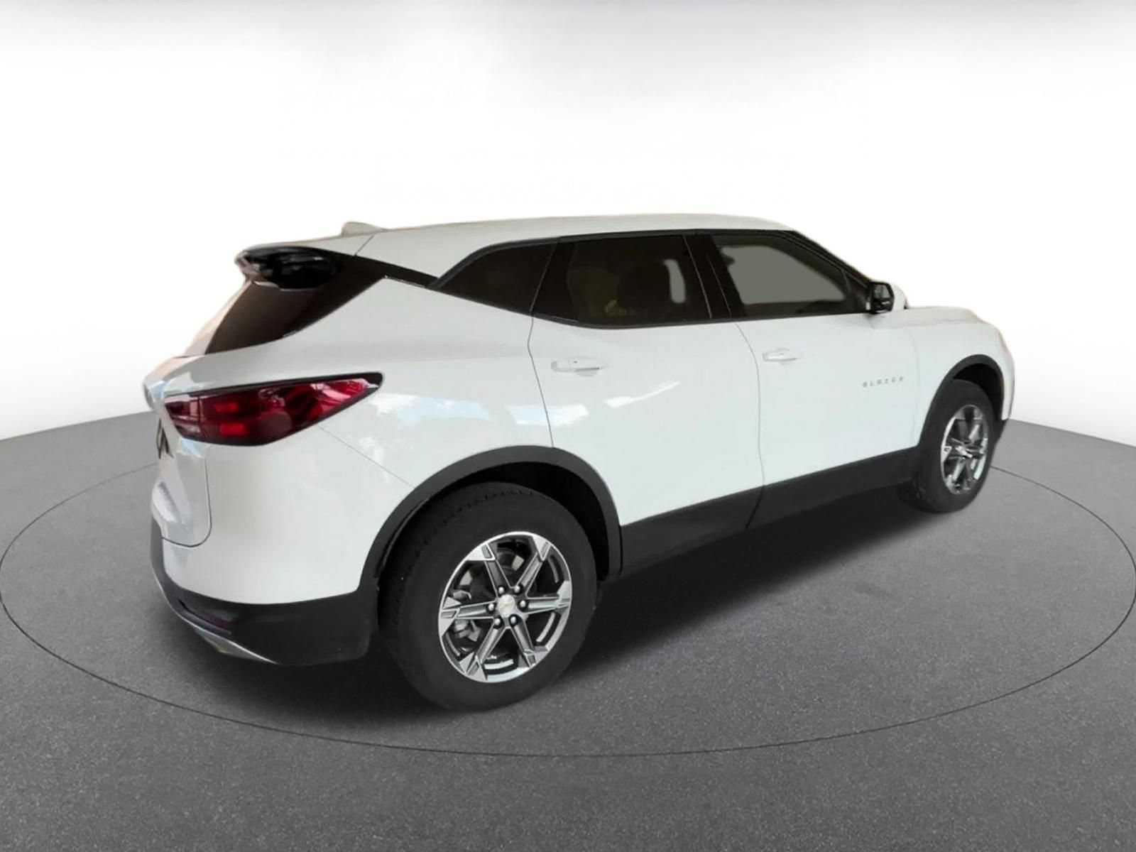 Thumbnail: 2026 Chevrolet Blazer - 14