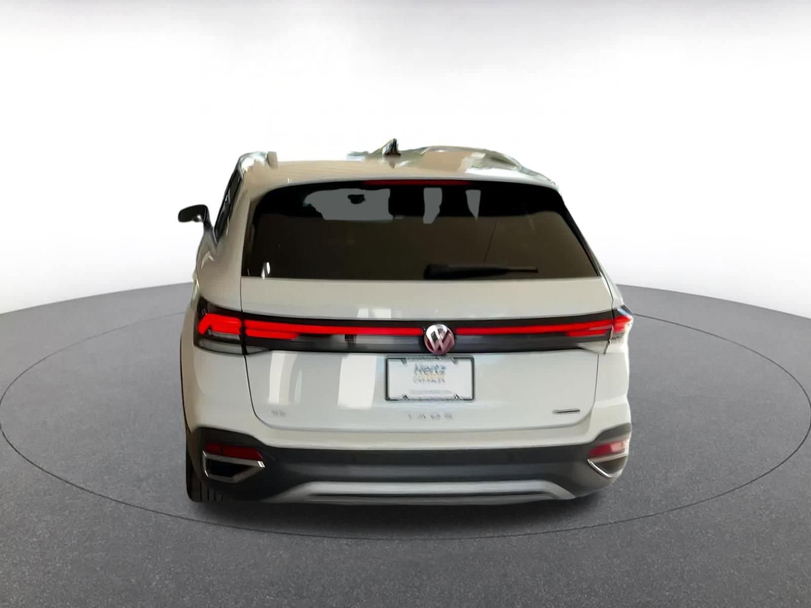 Thumbnail: 2025 Volkswagen Taos - 12