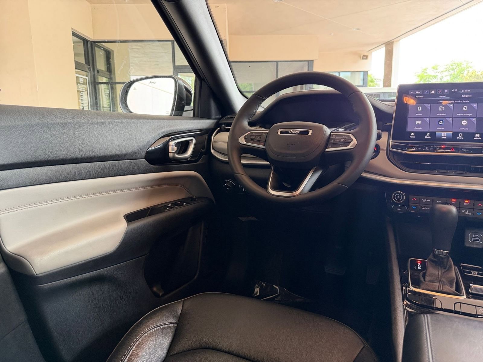 Thumbnail: 2025 Jeep Compass - 29