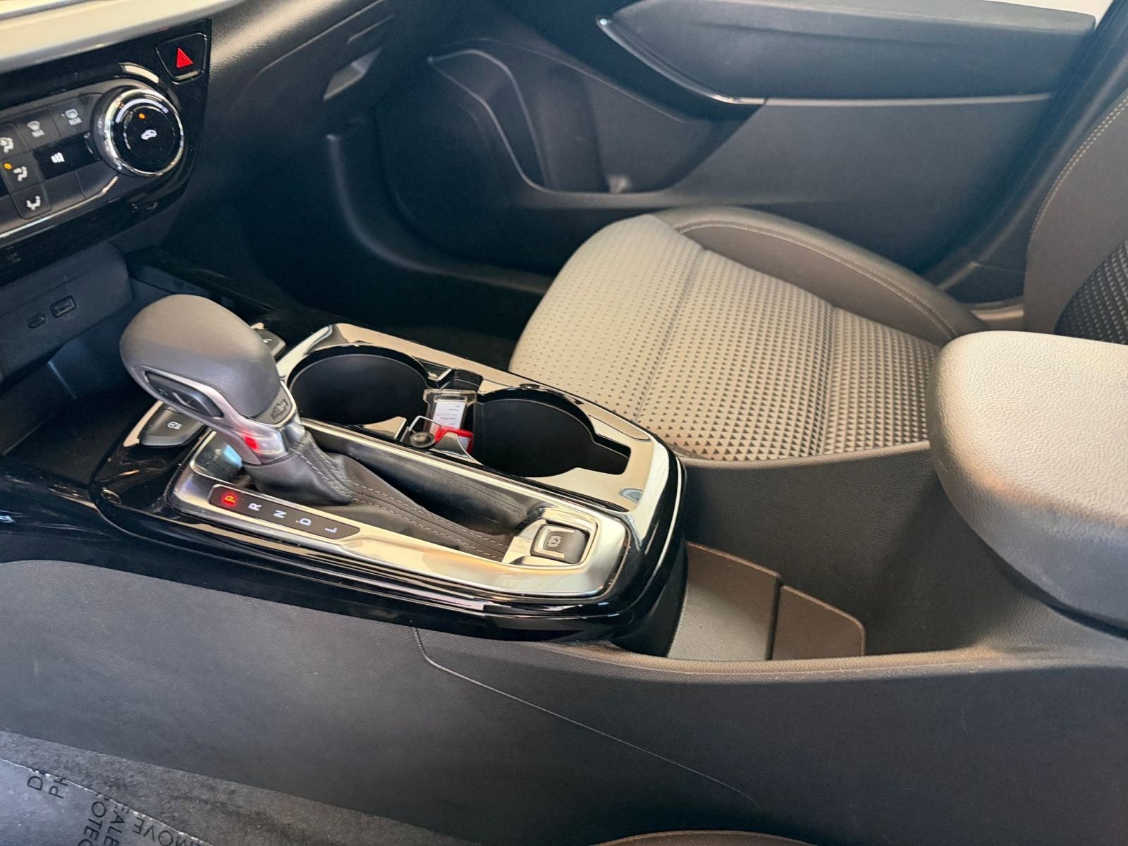 Thumbnail: 2025 Chevrolet Trax - 35