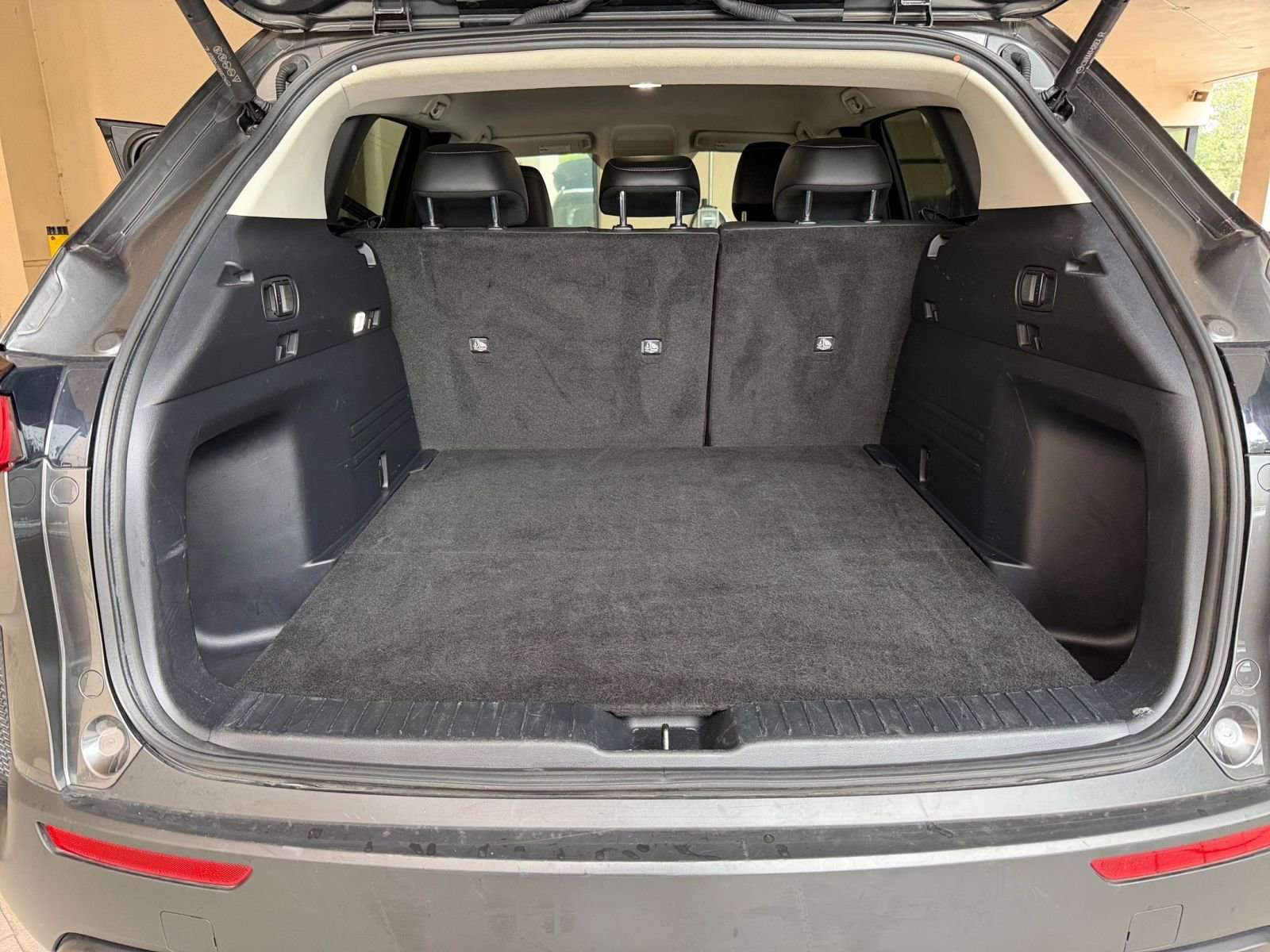 Thumbnail: 2025 Mazda CX-50 - 24