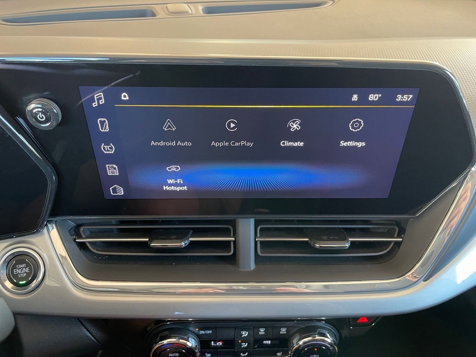 Thumbnail: 2025 Chevrolet Trax - 20