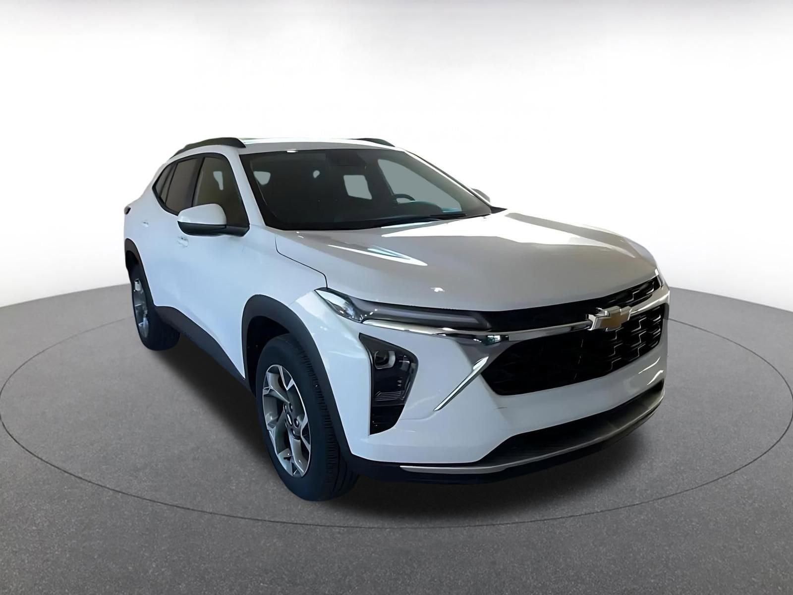 Thumbnail: 2025 Chevrolet Trax - 3