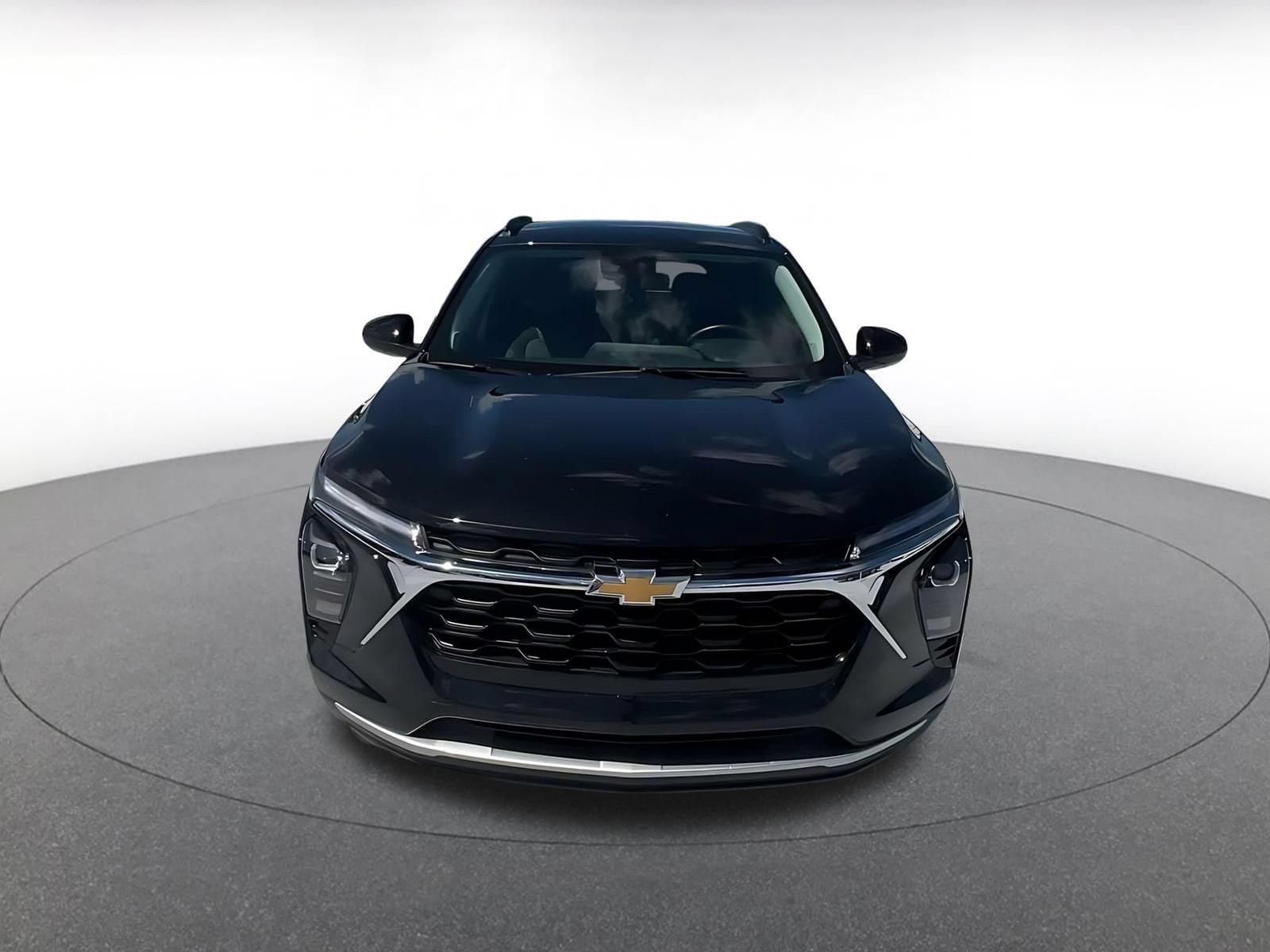 Thumbnail: 2025 Chevrolet Trax - 4
