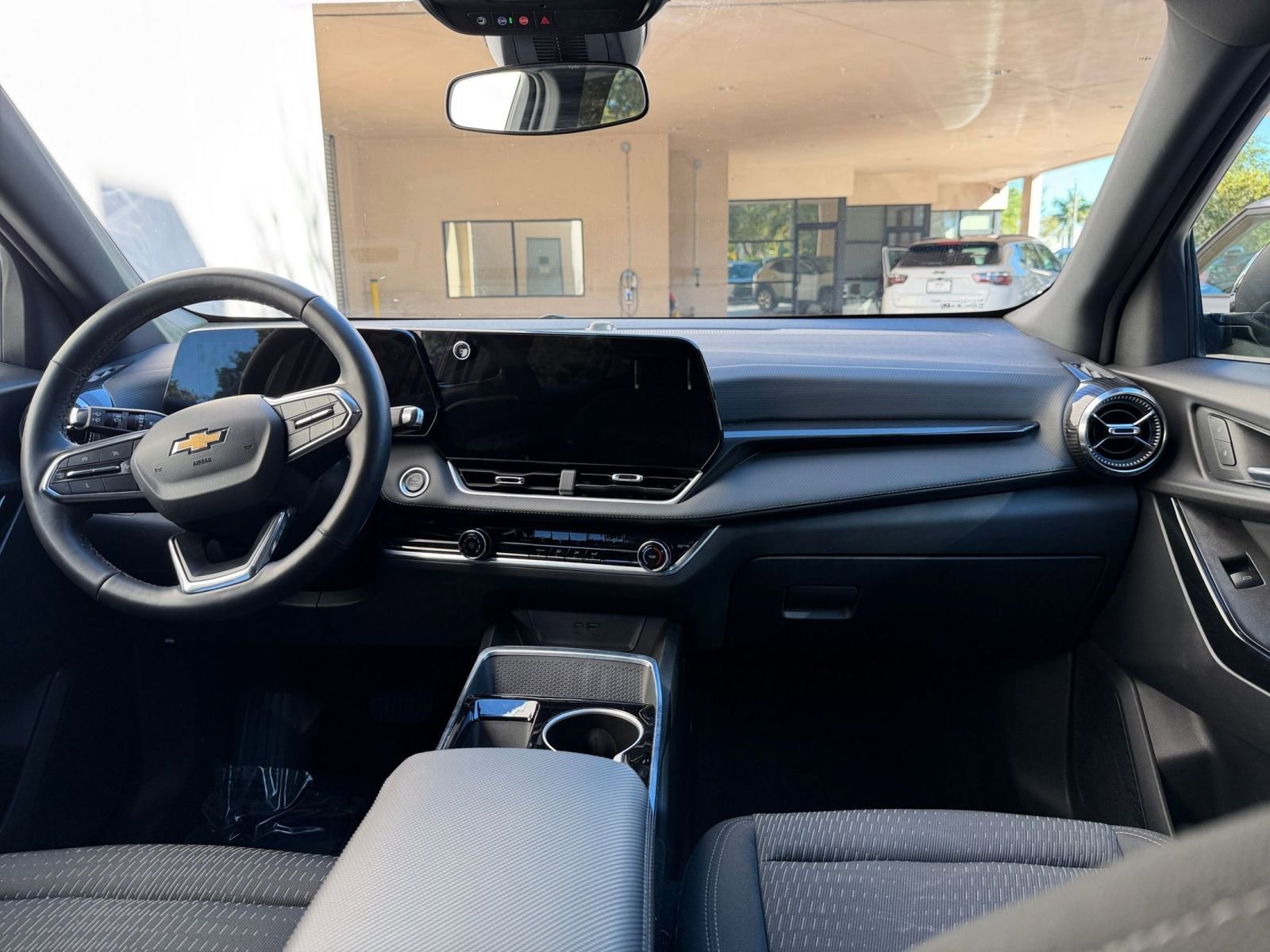 Thumbnail: 2025 Chevrolet Equinox - 27