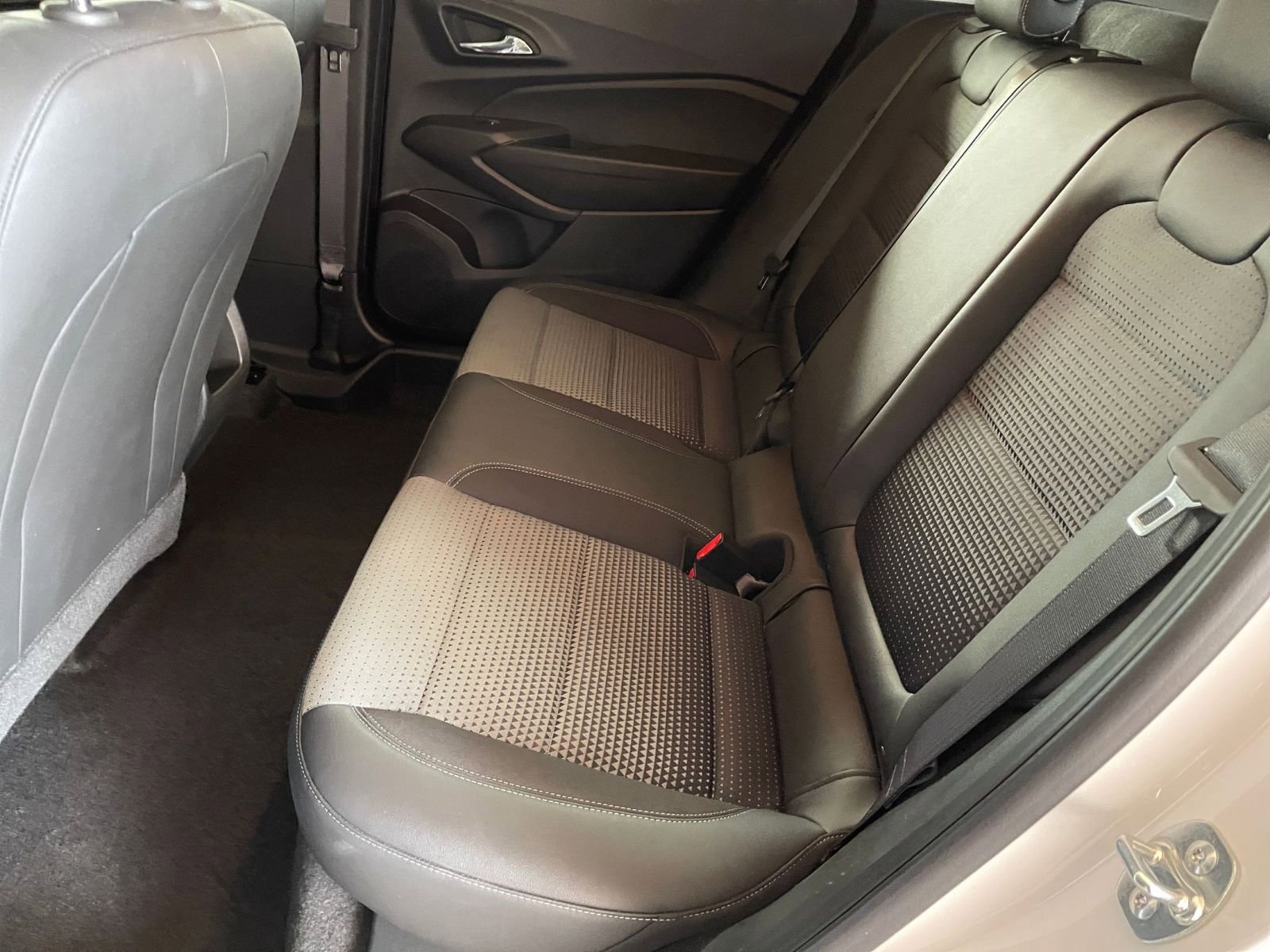 Thumbnail: 2025 Chevrolet Trax - 24