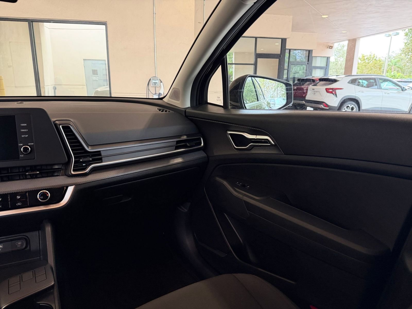 Thumbnail: 2025 Kia Sportage - 29