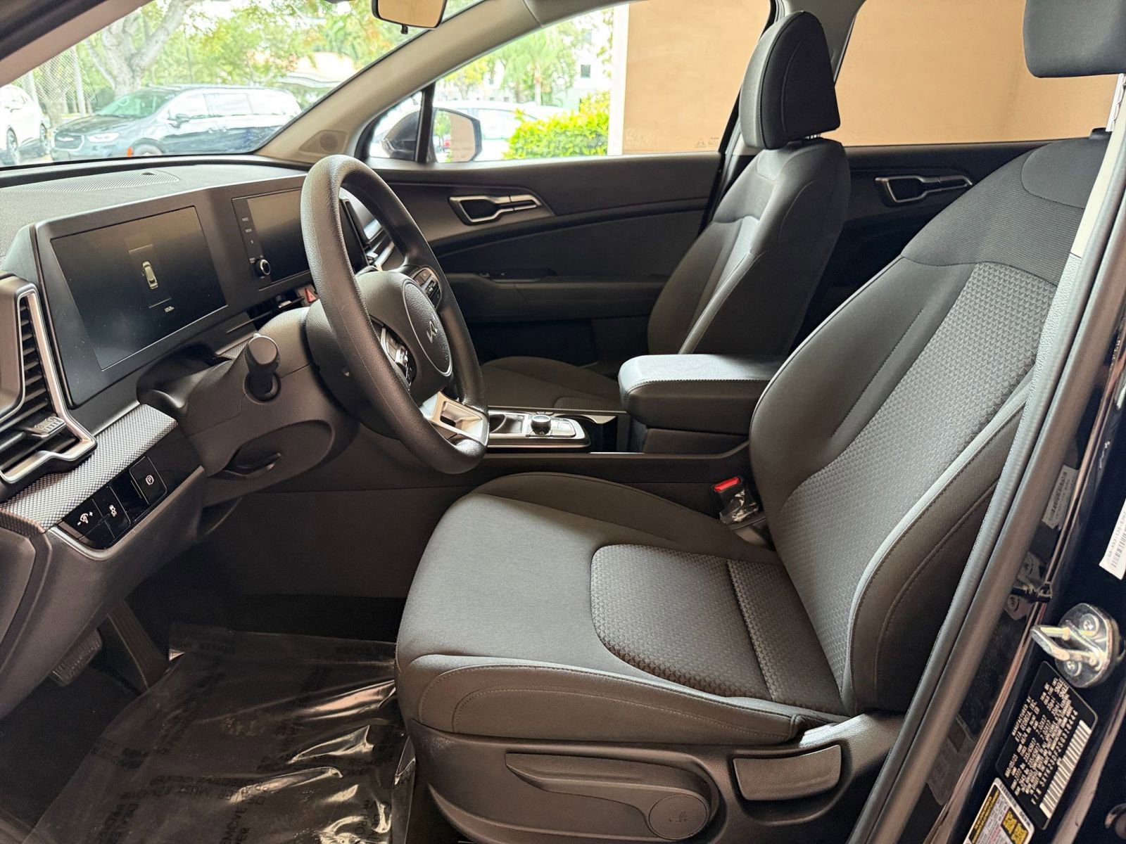 Thumbnail: 2025 Kia Sportage - 21