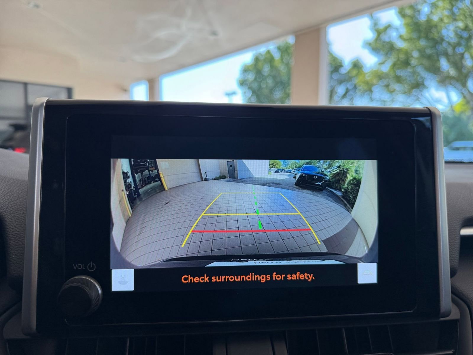 Thumbnail: 2025 Toyota RAV4 - 29